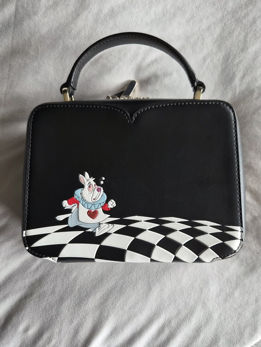 kate spade and disney alice in wonderland purse - Picture 3 of 8